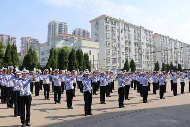 完美竞技平台官方网站-马赛内部会议纪要流出——今夜回应争议，国王杯使命明确，纪律约束更严格