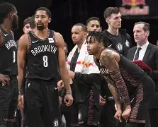 完美在线观看体育赛事-里程碑夜！费城76人遗憾出局，NBA季后赛集结日刷纪录，气氛紧张，轮换策略成焦点